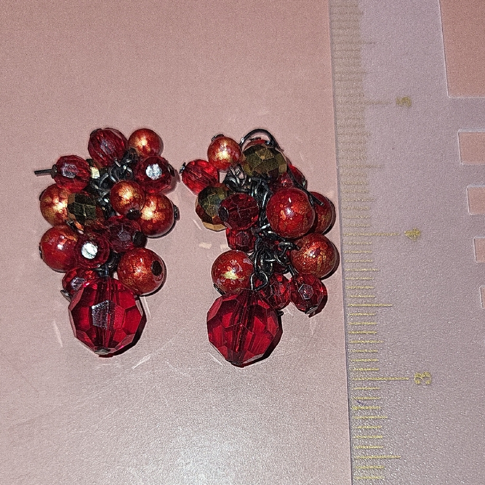 Chic Cluster Red Beaded Earrings